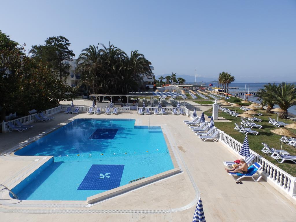 Club Blue White All Inclusive Turgutreis Εξωτερικό φωτογραφία