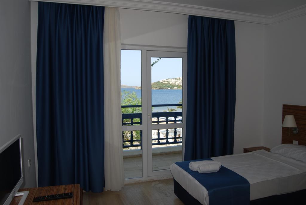 Club Blue White All Inclusive Turgutreis Δωμάτιο φωτογραφία