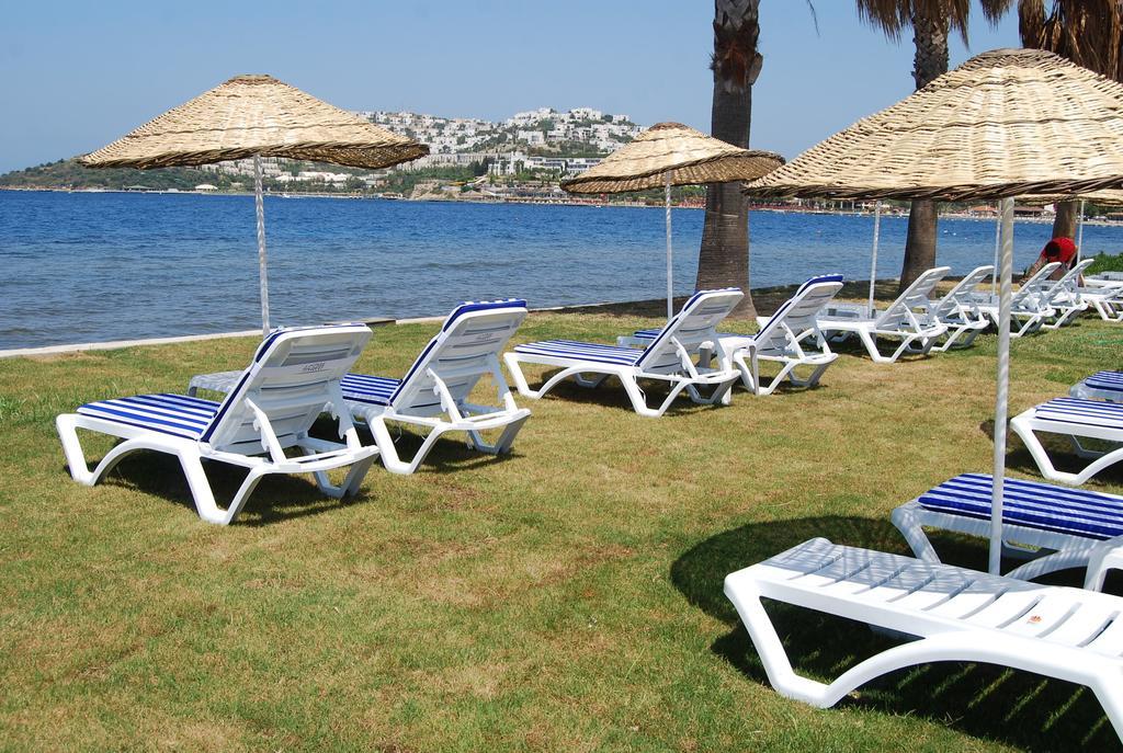 Club Blue White All Inclusive Turgutreis Εξωτερικό φωτογραφία