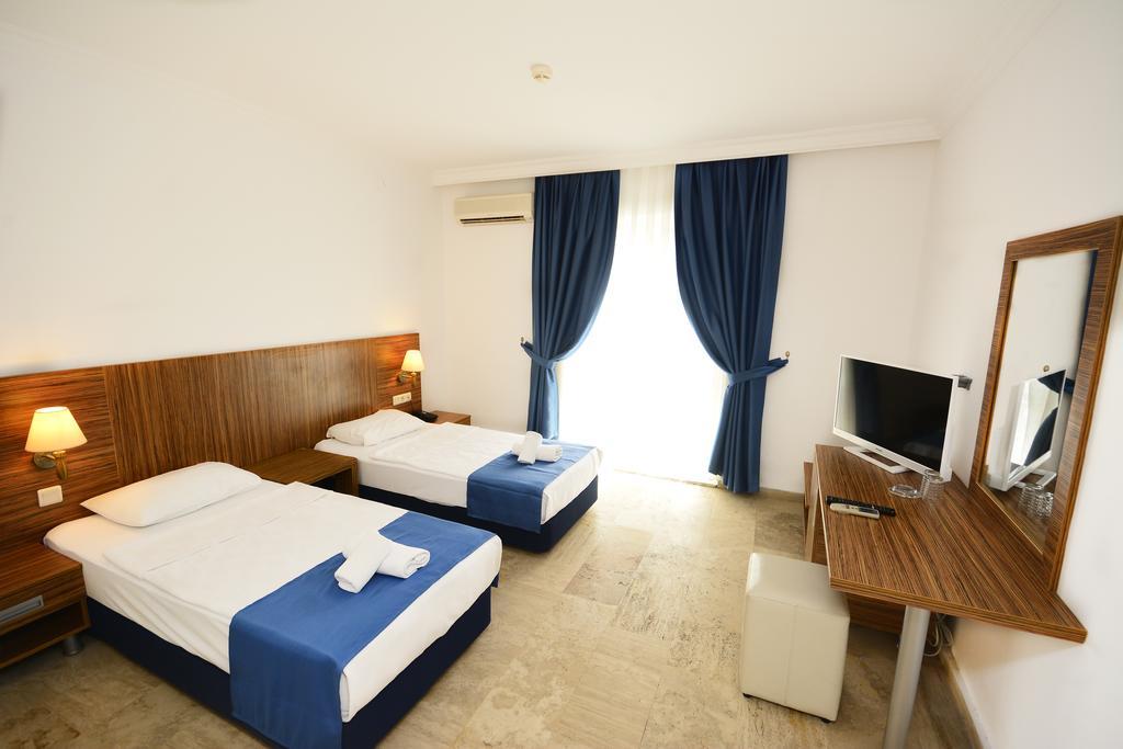 Club Blue White All Inclusive Turgutreis Εξωτερικό φωτογραφία