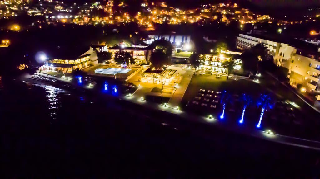 Club Blue White All Inclusive Turgutreis Εξωτερικό φωτογραφία