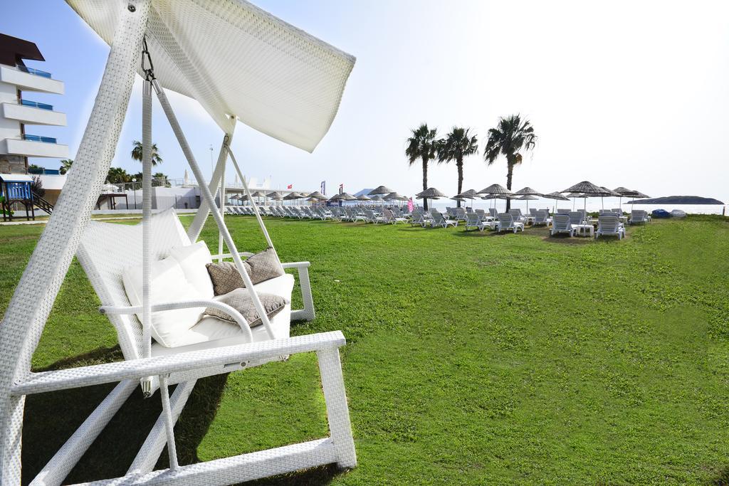 Club Blue White All Inclusive Turgutreis Εξωτερικό φωτογραφία