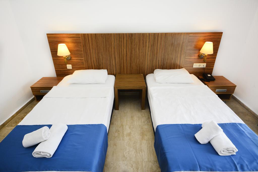 Club Blue White All Inclusive Turgutreis Εξωτερικό φωτογραφία