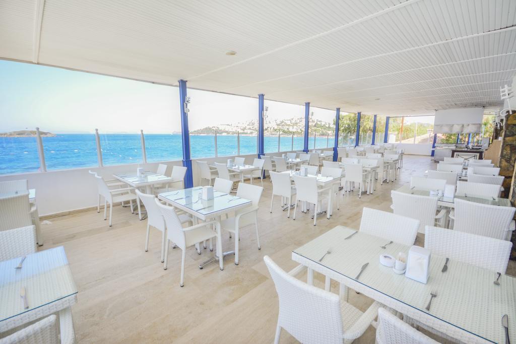 Club Blue White All Inclusive Turgutreis Εξωτερικό φωτογραφία